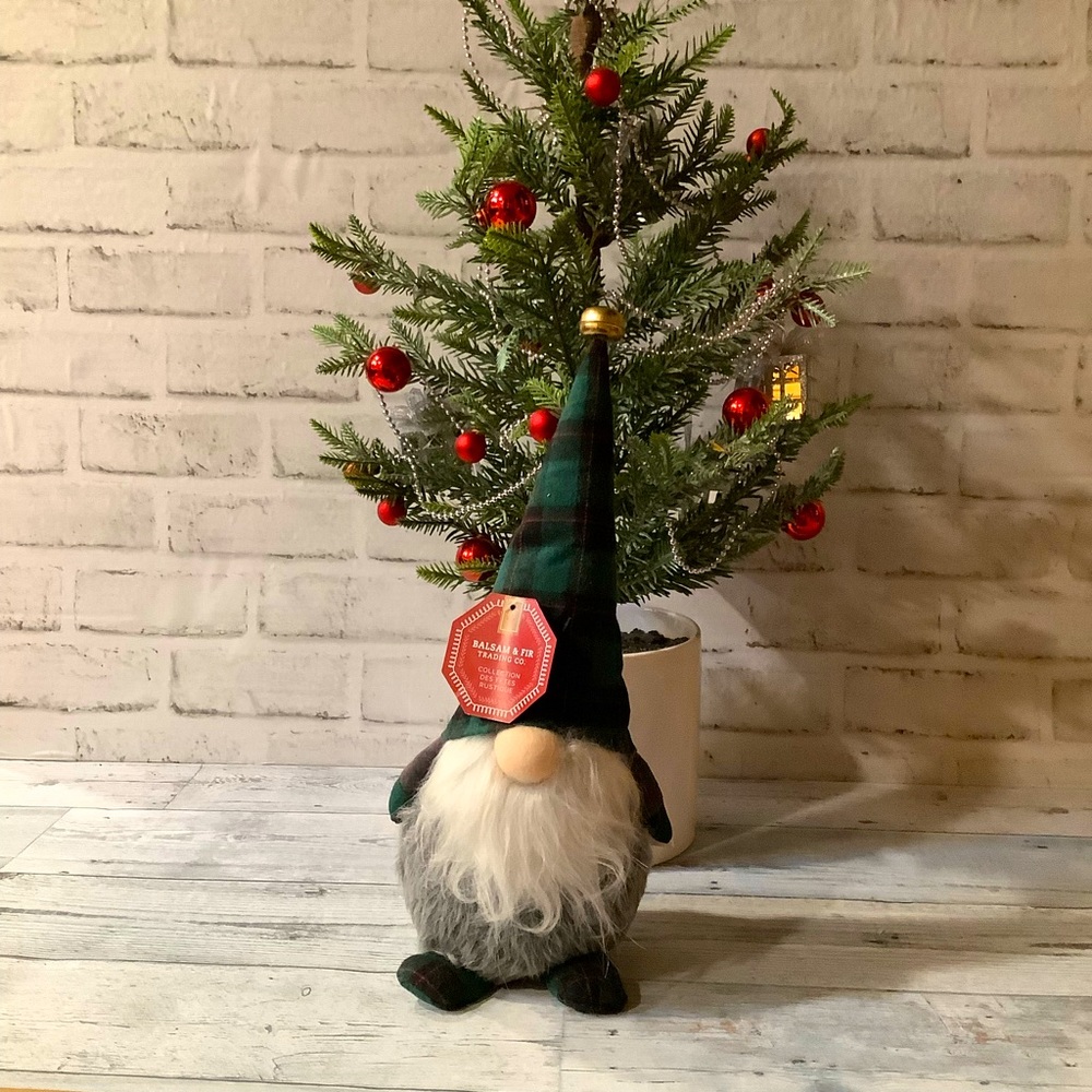 Balsam & Fir Plaid Gnome